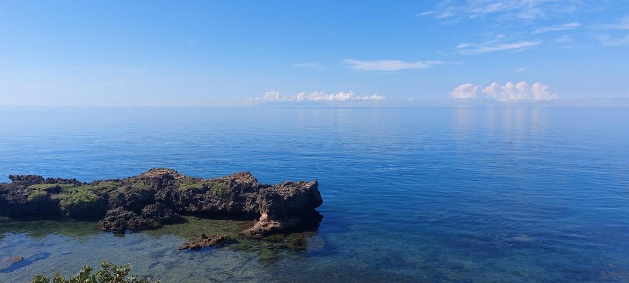 Bohol-Lahoy Dive Resort Guindulman Kültér fotó